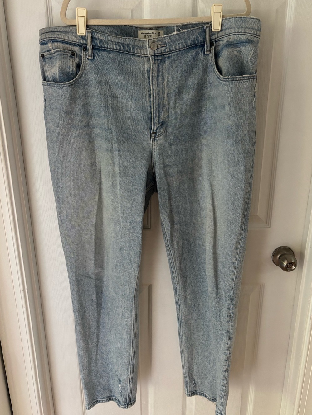 Abercrombie & Fitch high rise straight jeans